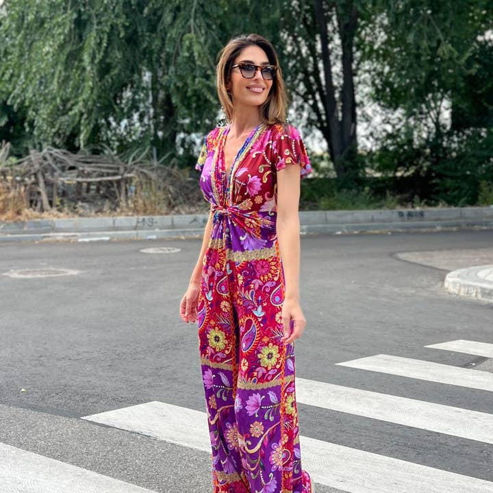 Short-sleeve knotted top with fuchsia/red patch print and other Purchase Wholesale la fashion. Free Returns & Net 60 Terms on Zsbt Fashion trending on Zsbt Fashion.